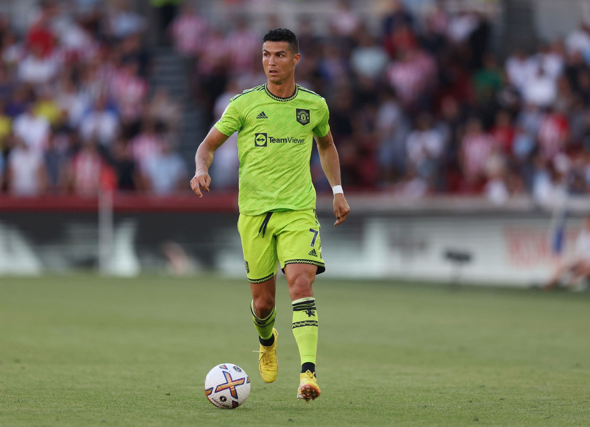 Brentford FC v Manchester United - Premier League