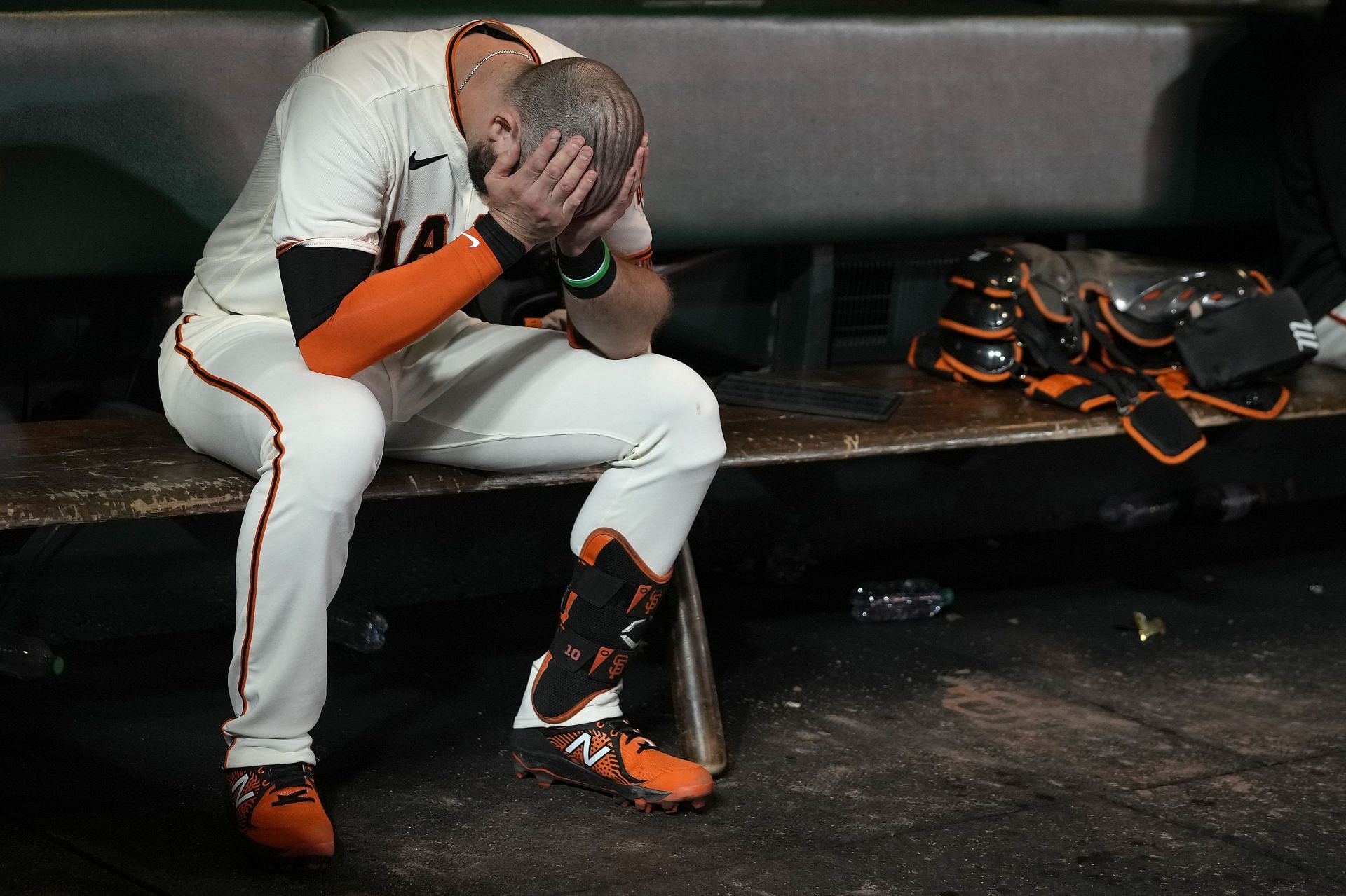 Evan Longoria of the San Francisco Giants reacts after losing.