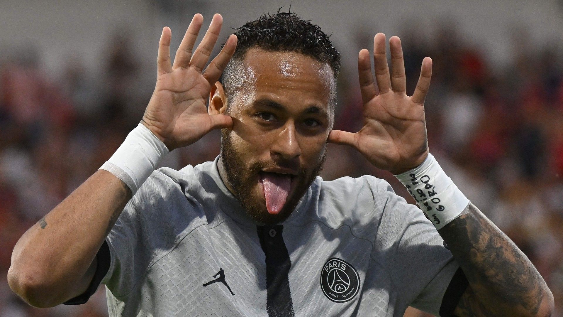 Neymar celebrates after scoring Paris Saint-Germain&#039;s opening goal.