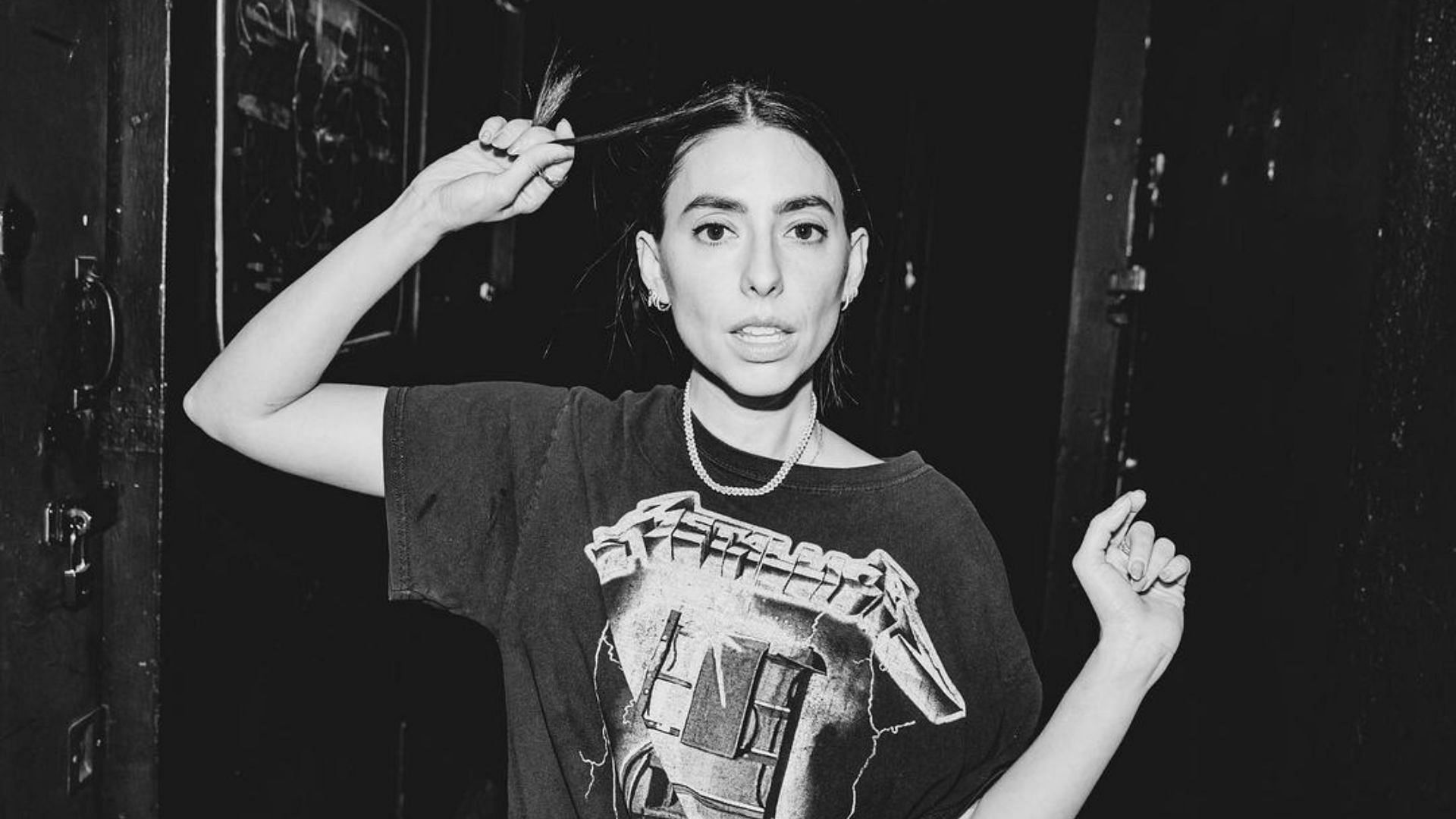 Brazilian Comedian, Jade Catta-Preta set to host Hulu&#039;s Hotties (Image via Instagram/@jadecattapreta)