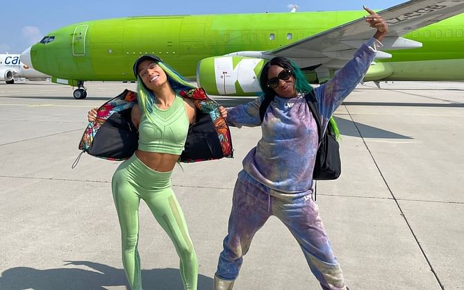 Former WWE Women's Champion reacts to Sasha Banks and Naomi's recent appearance at New York Fashion Week
