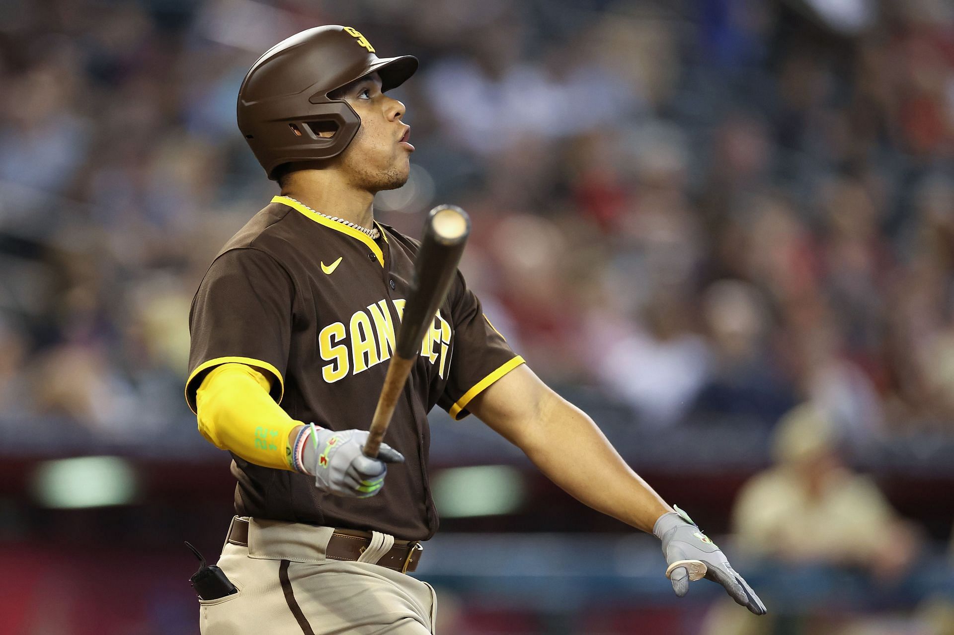 WATCH San Diego Padres superstar Juan Soto blasts his 25th homer of