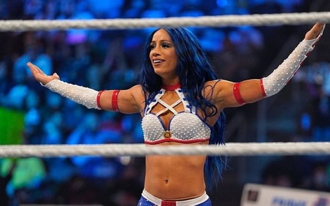 Sasha Banks credits 17-time champion during WWE absence