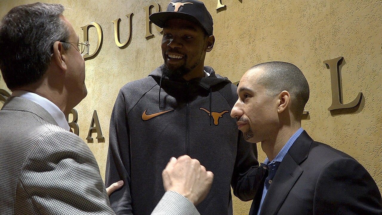 Kevin Durant gives back to the University of Texas.