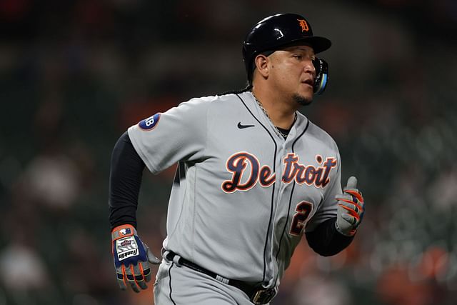 MLB: Looking at the last 3 Batting Triple Crowns ft. Miguel Cabrera