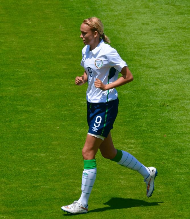 Could Stephanie Roche become the first female to win FIFA's Puskas Goal of the Year award?