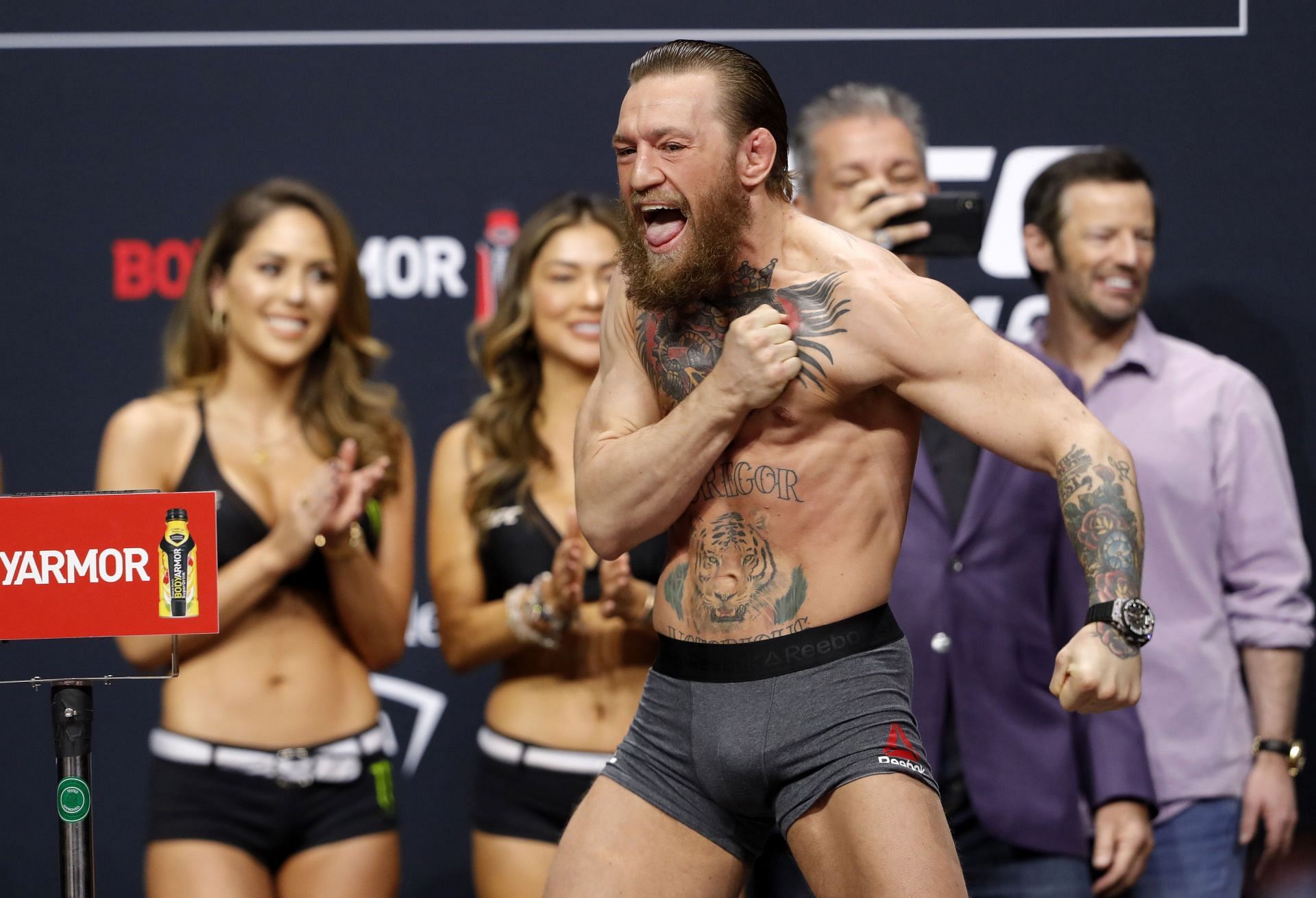 UFC 246 McGregor v Cowboy: Weigh-Ins