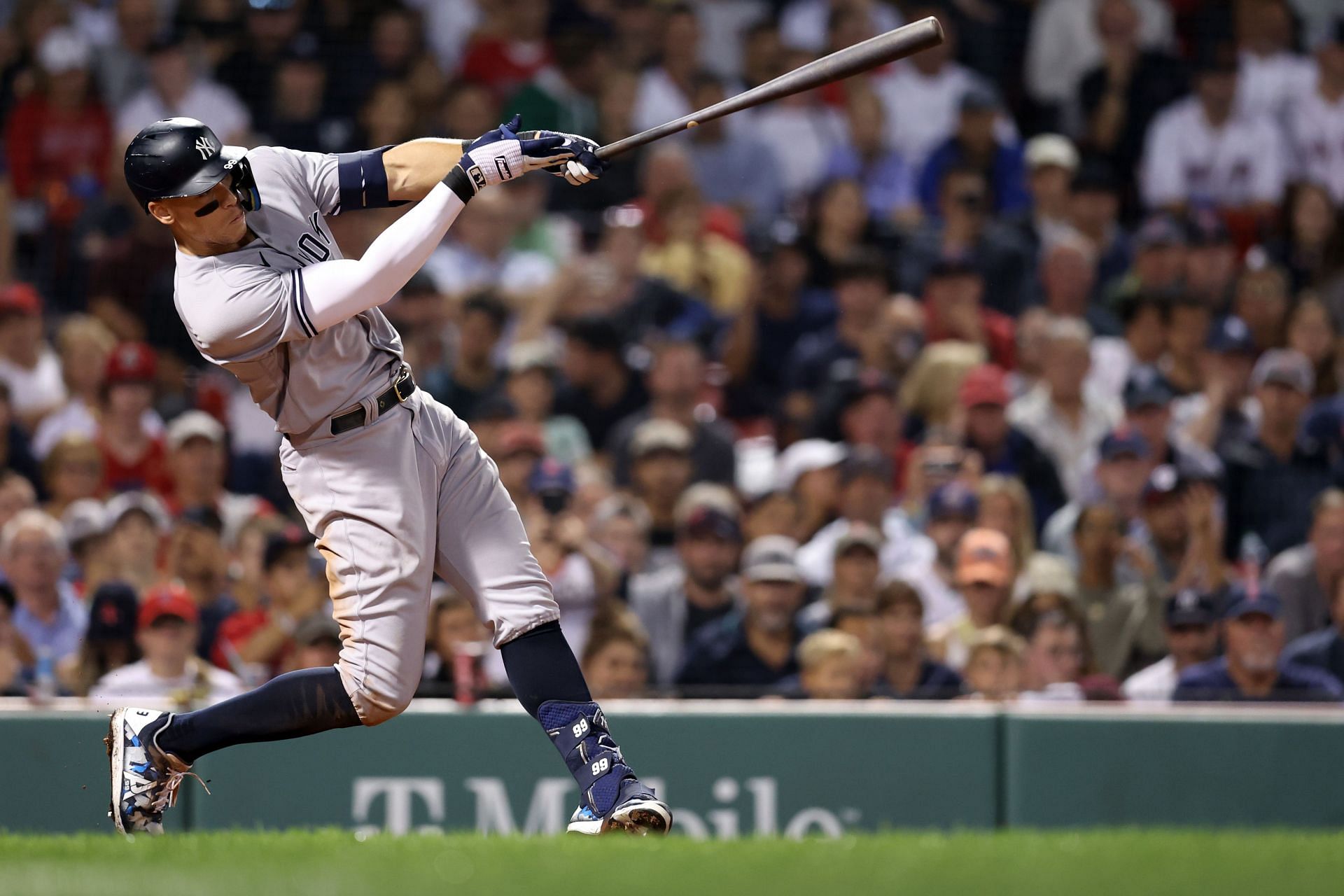 Yankees' Aaron Judge hits 58th, 59th homers: Updated projections