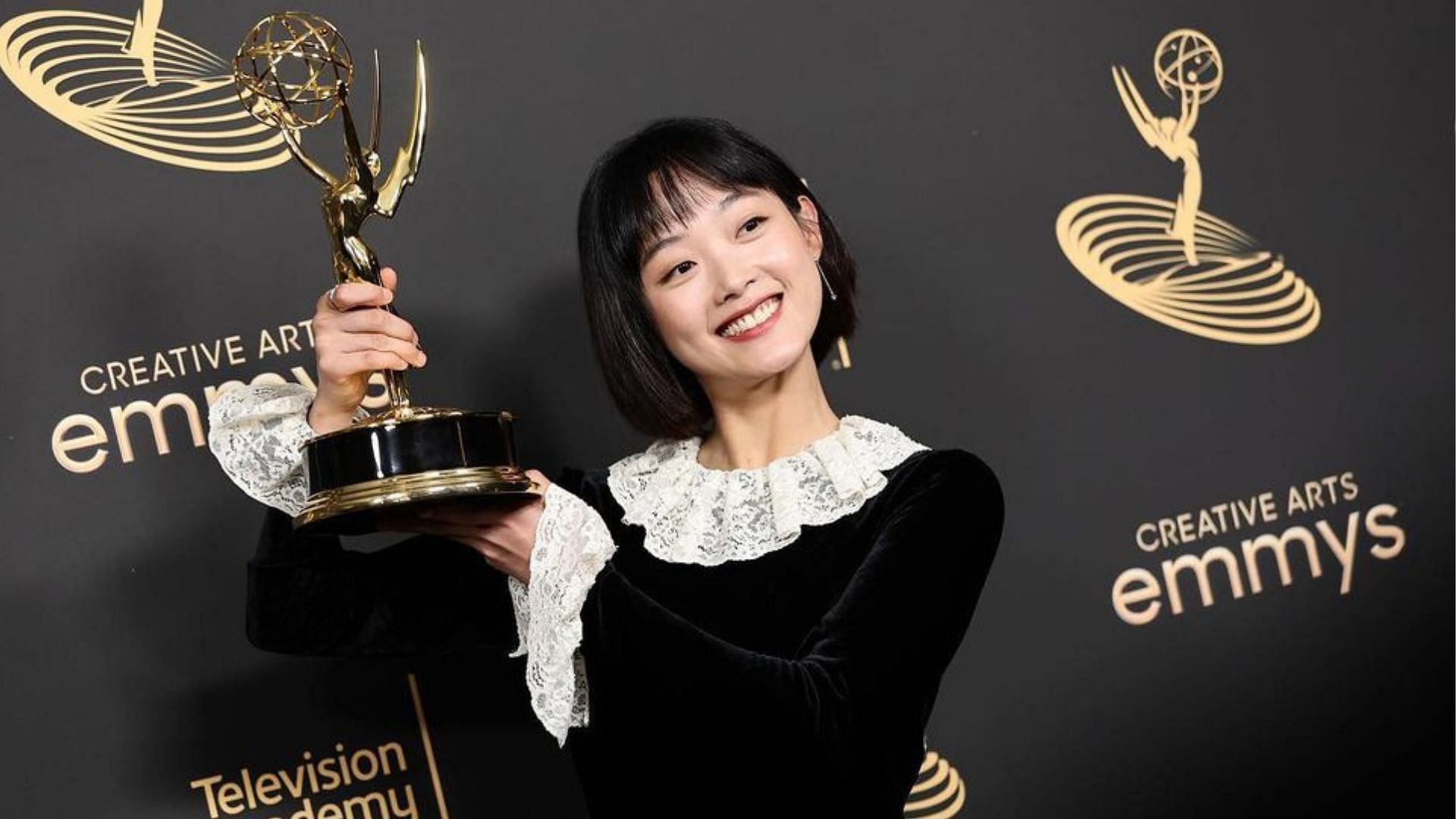 Lee Yoo-mi becomes the first Korean actress to win Outstanding Guest Actress award at Creative Arts Emmys (Image via Instagram/leeyoum262)