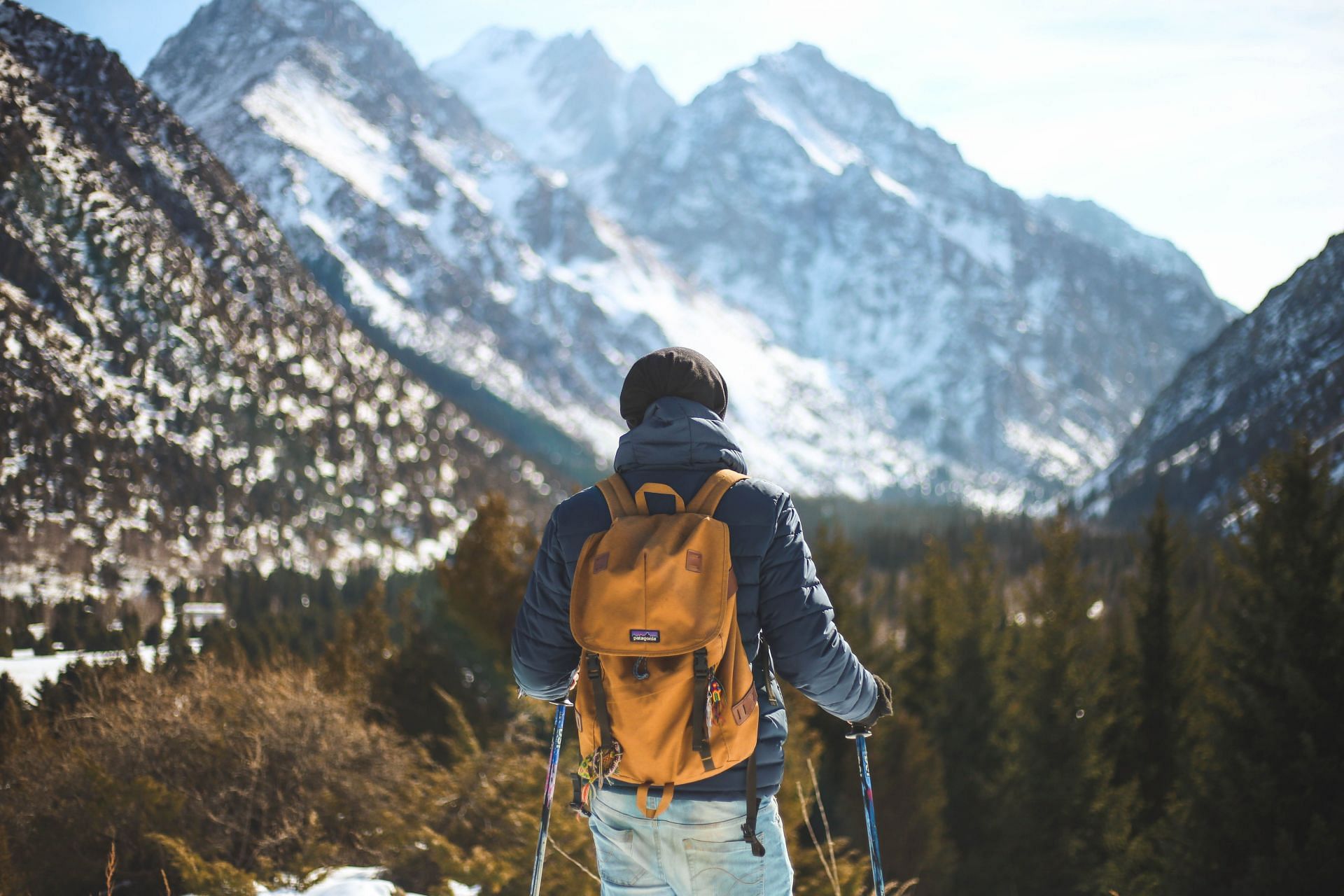 Hiking can enhance both physical and mental health. (Photo via Pexels/ Oziel Gomez)