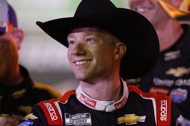 NASCAR 2022: Tyler Reddick holds off 'a lot of issues' to win AutoTrader EchoPark Automotive 500 at Texas Motor Speedway