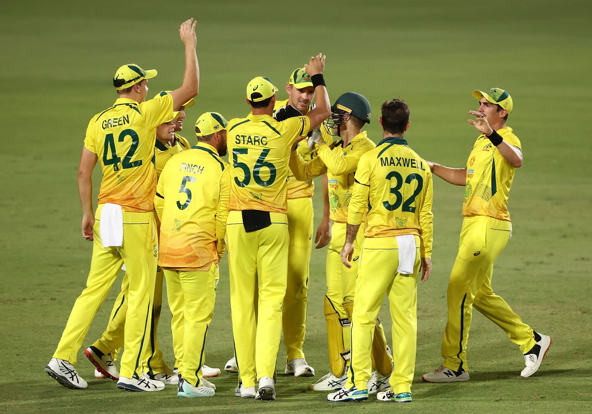 Australia v New Zealand - One Day International Series: Game 3