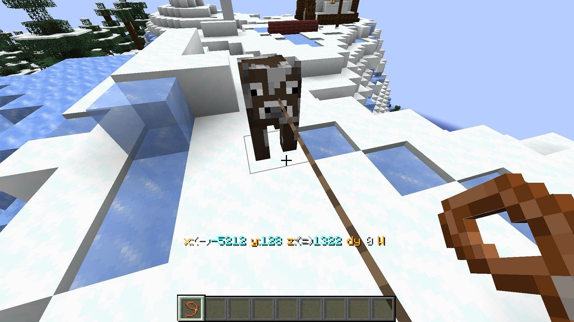 Lead can be used to leash mobs and move them in Minecraft (Image via Mojang)