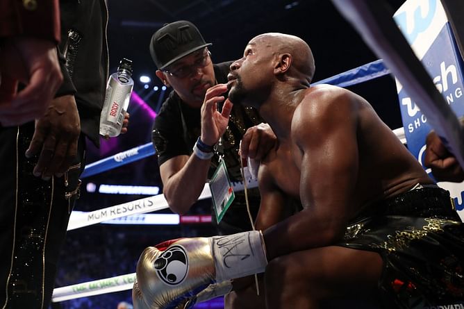 "He basically summed up his whole carrier"- Fans criticize Floyd Mayweather for saying he doesn’t want to take 'real punishment' in a fight