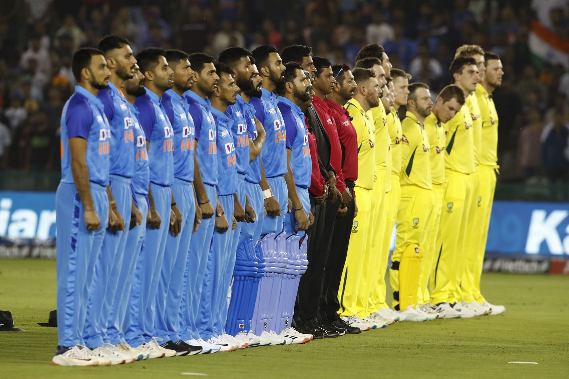 India v Australia - T20 International Series: Game 1