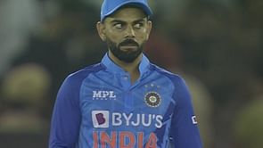 [Watch] Virat Kohli's epic reaction to a powerful shot from Cameron Green in IND vs AUS 2022 1st T20I