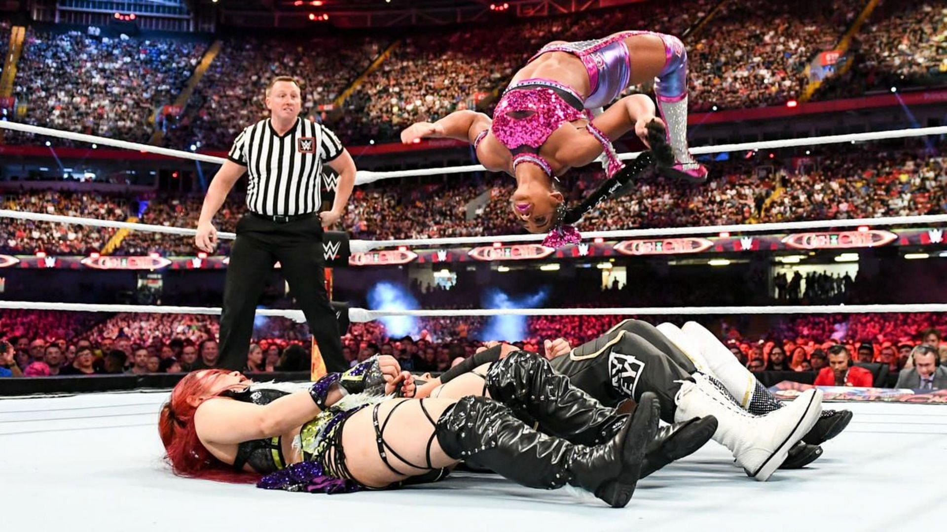 Bianca Belair delivering a Moonsault at Clash at the Castle