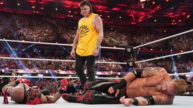 "मैं अपने बेटे के किए पर शर्मिंदा हूं" - WWE दिग्गज ने खुद को मिले धोखे पर तोड़ी चुप्पी