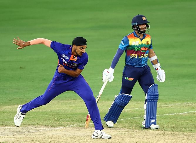 Asia Cup 2022: "We didn't try enough to take wickets" - Aakash Chopra on India's bowling in Super 4 loss to Sri Lanka