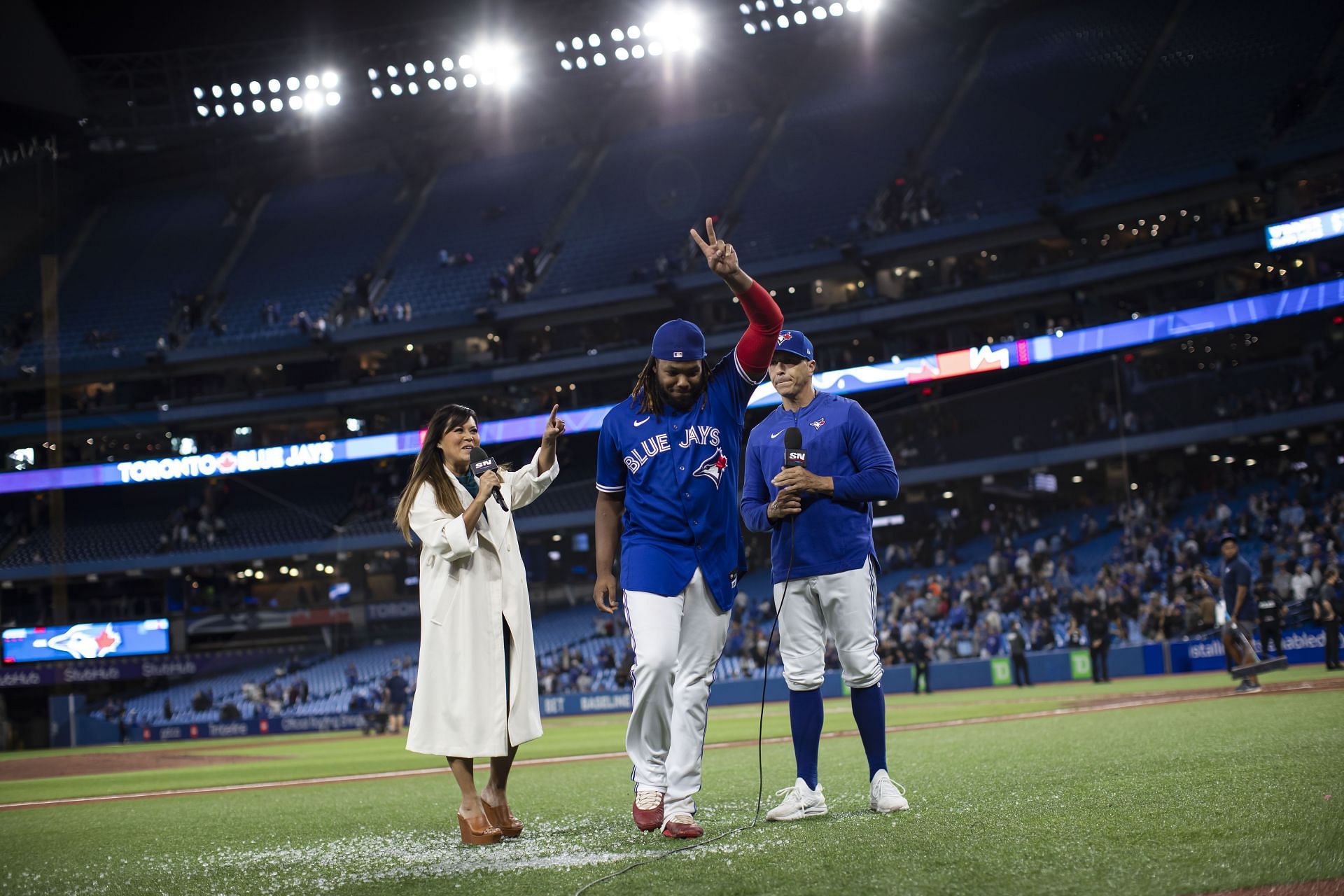 MLBPA keeping an eye on Blue Jays possibly manipulating Vladimir Guerrero,  Jr.'s service time - NBC Sports