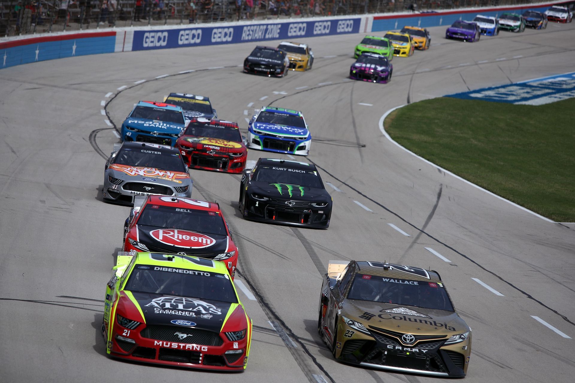 NASCAR 2022 Where to watch AutoTrader EchoPark Automotive 500 at Texas Motor Speedway qualifying? Time, TV Schedule and Live Stream
