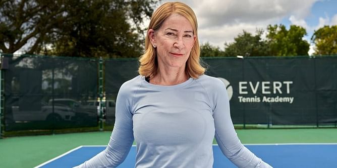 Cancer survivor Chris Evert awarded with Excellence in Cancer Awareness Award