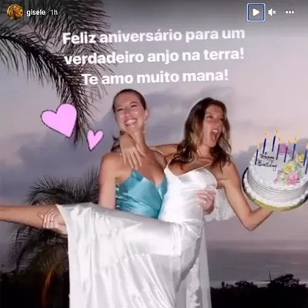 Gisele Bundchen and her sister Graziela, as seen in an Instagram post.