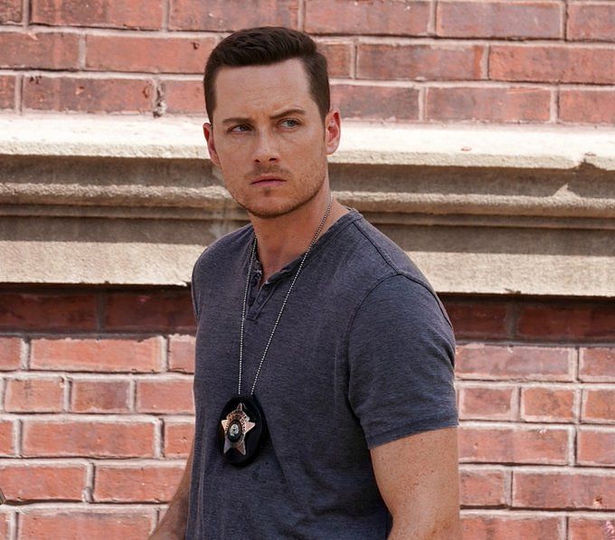 ''This show is dead without Jay Halstead'': Chicago PD fans get ...