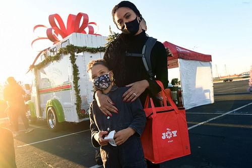 Ayesha and Steph Curry have helped many families in need.