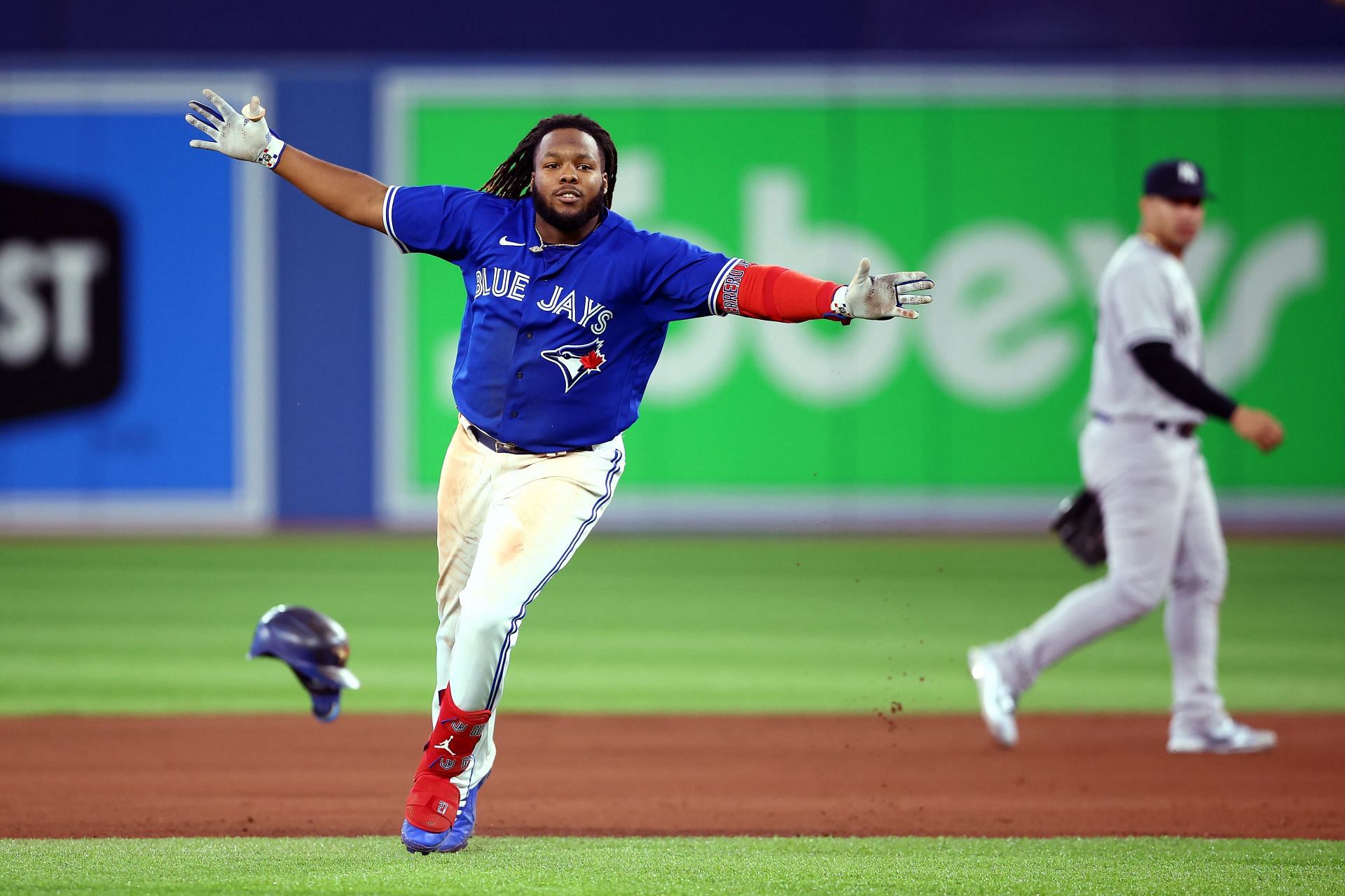 Red-hot Blue Jays enjoying gifts of prosperity in playoff drive