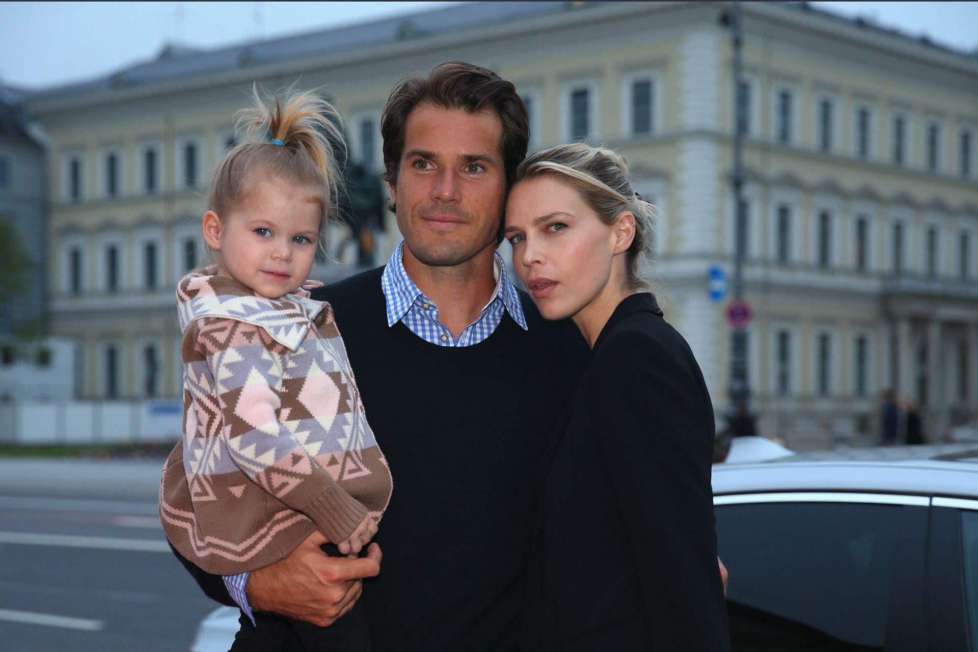 Tommy Haas and Sara Foster with their daughter