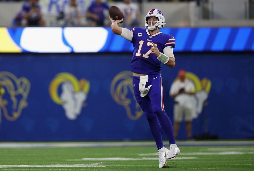 Bills' Josh Allen tosses Rams defender for first stiff arm of 2022 NFL  season