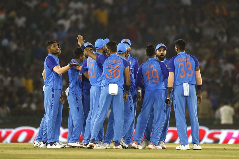 Australia into T20 World Cup final after dramatic India win