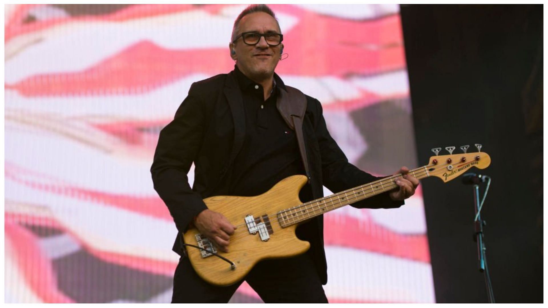 Marciano Cantero of Enanitos Verdes performs during a show (Image via Humberto Romero/Getty Images)