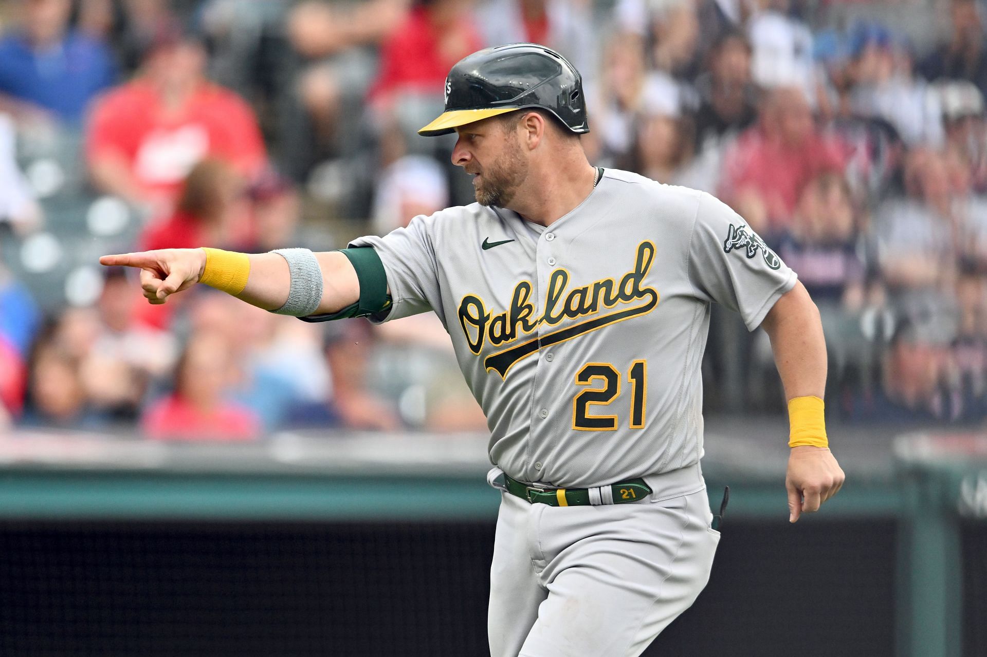 Two-time Athletics All-Star Stephen Vogt to hang up the cleats
