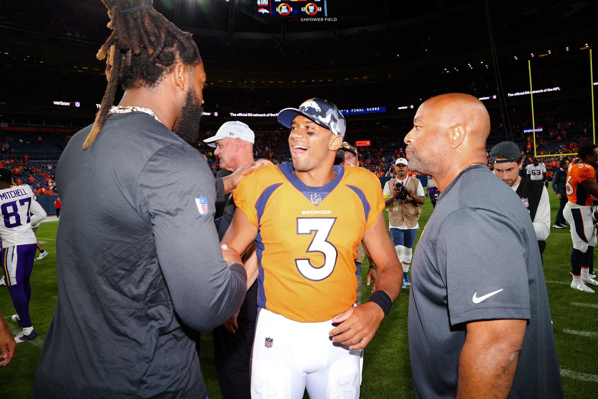 Russell Wilson, Ciara fly to St. Barts after Broncos trade