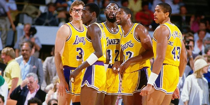 Vintage LA Showtime Lakers team of the 80s T Shirt 