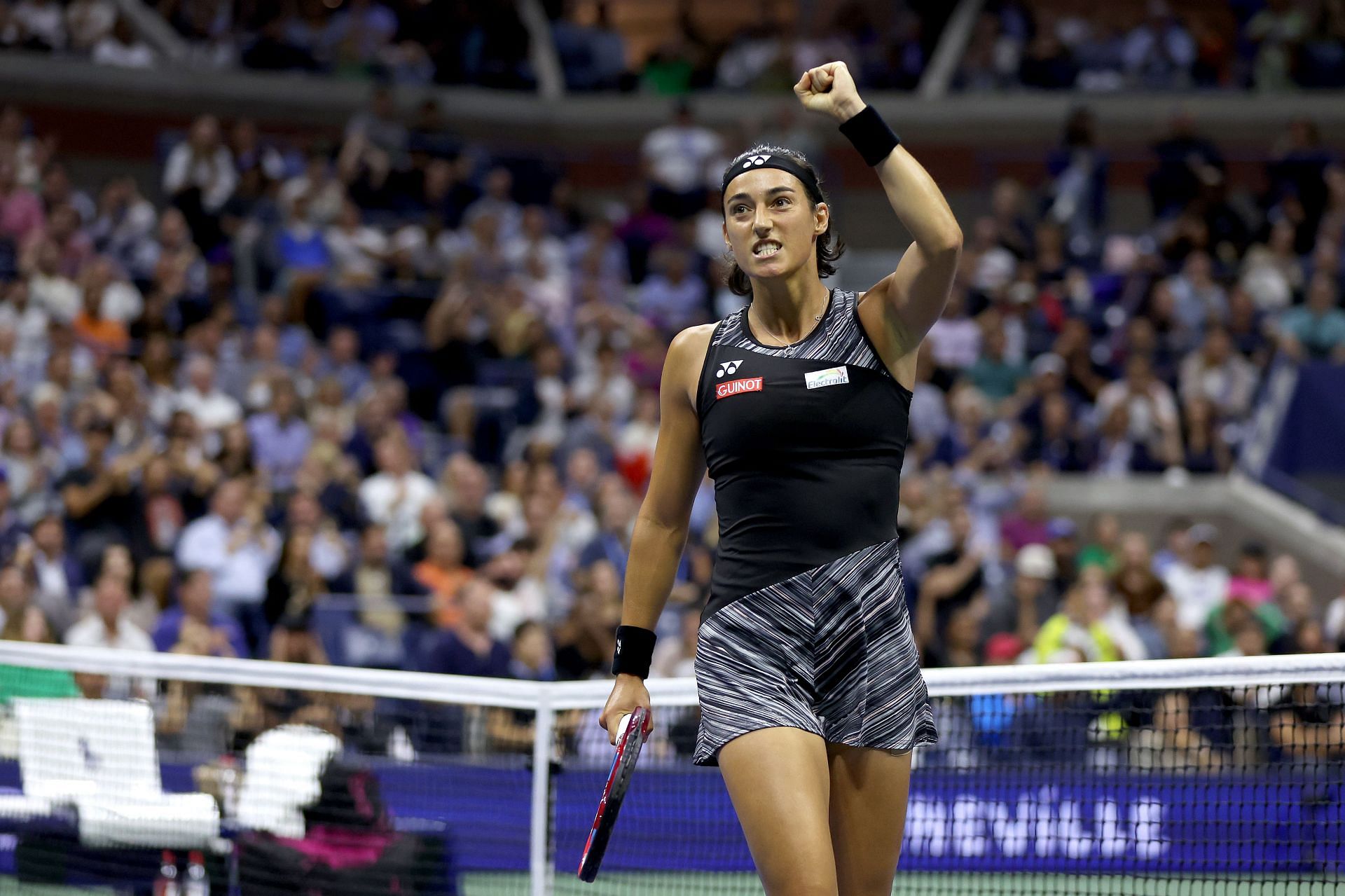 Caroline Garcia will take on Ons Jabeur for a spot in the final of the New York Major