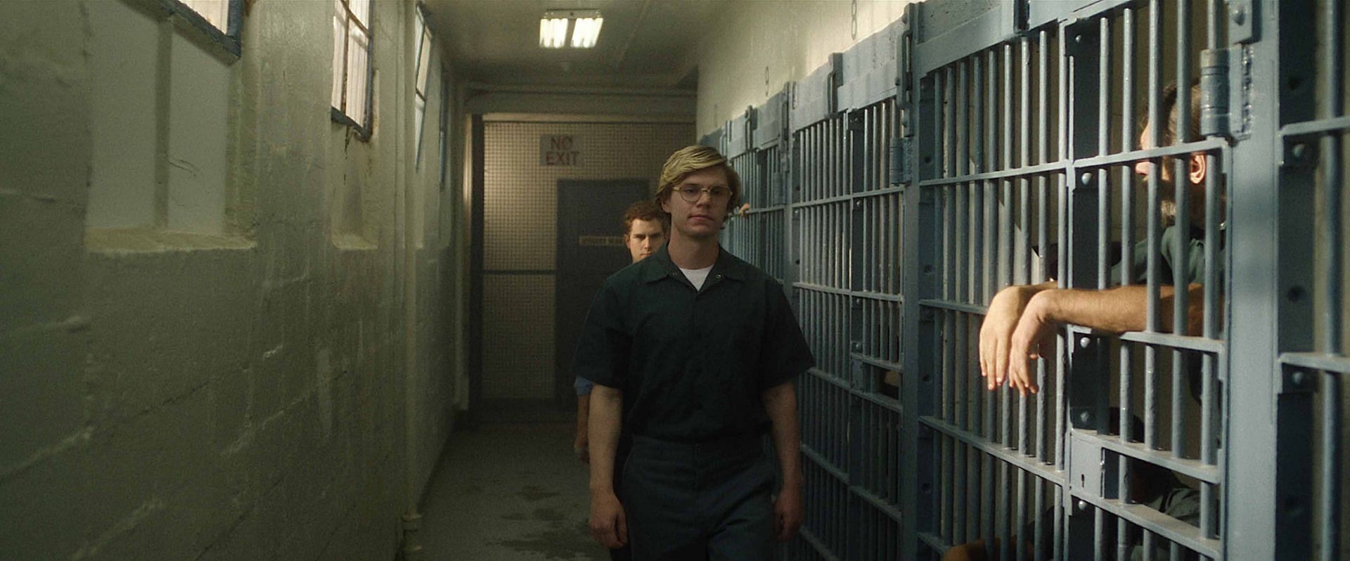 Evan Peters as Jeffrey Dahmer in Dahmer - Monster: The Jeffrey Dahmer Story (Image via IMDb)