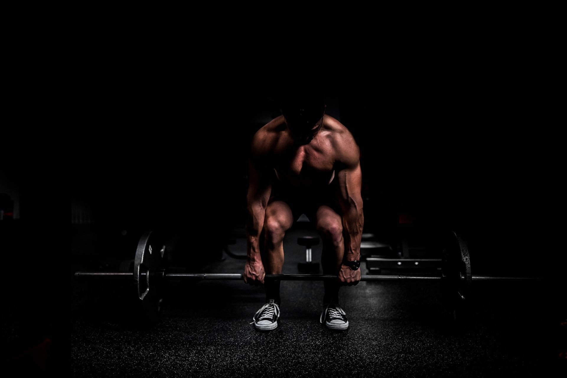 Best barbell exercises for men to get jacked. (Photo via Anastase Maragos/Unsplash)