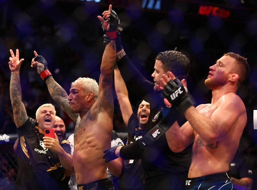 A supposedly faulty scale meant that Charles Oliveira lost his lightweight title despite beating Justin Gaethje