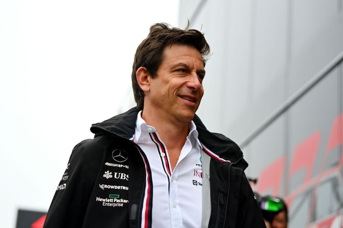 "There has to be some factor limiting"- Here's why Mercedes boss roots for grid penalties in F1