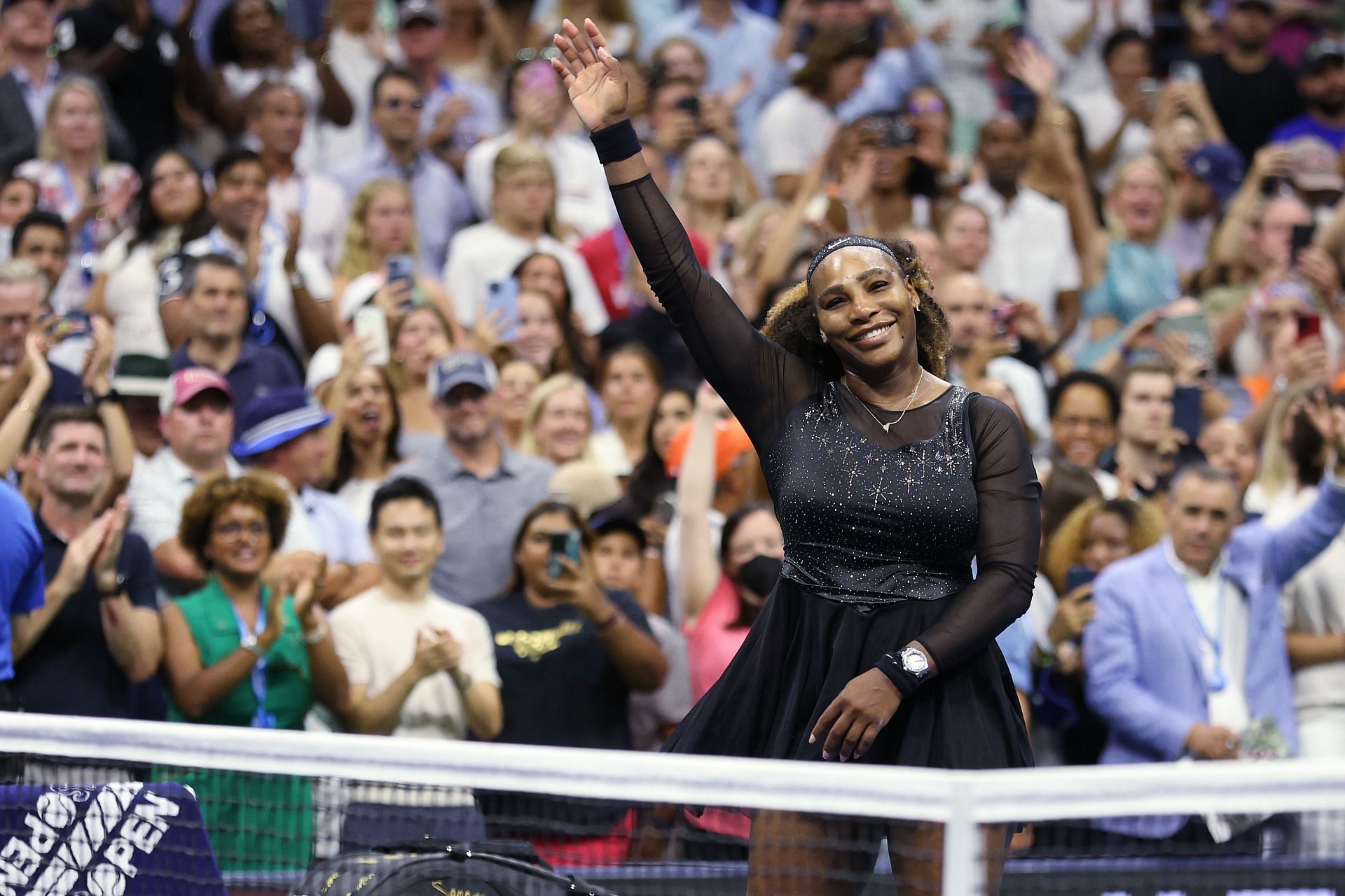 Serena Williams celebrates after winning her R2 match