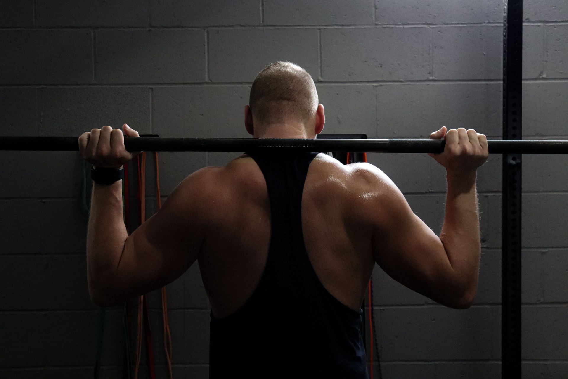Want to build great deltoids? Try these six effective shoulder exercises. (Image via Unsplash /Morrow Solutions)