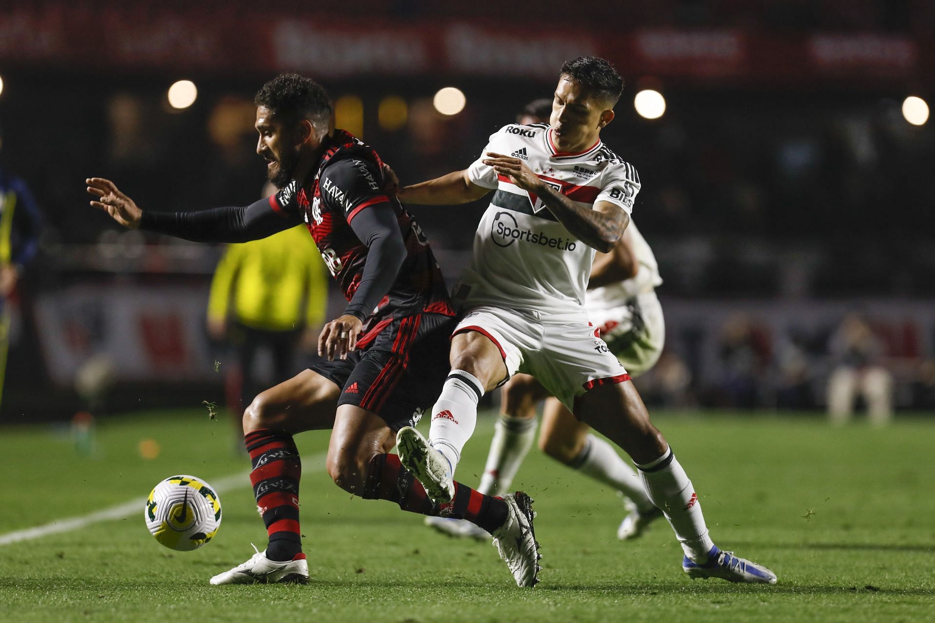 Sao Paulo v Flamengo - Brasileirao 2022