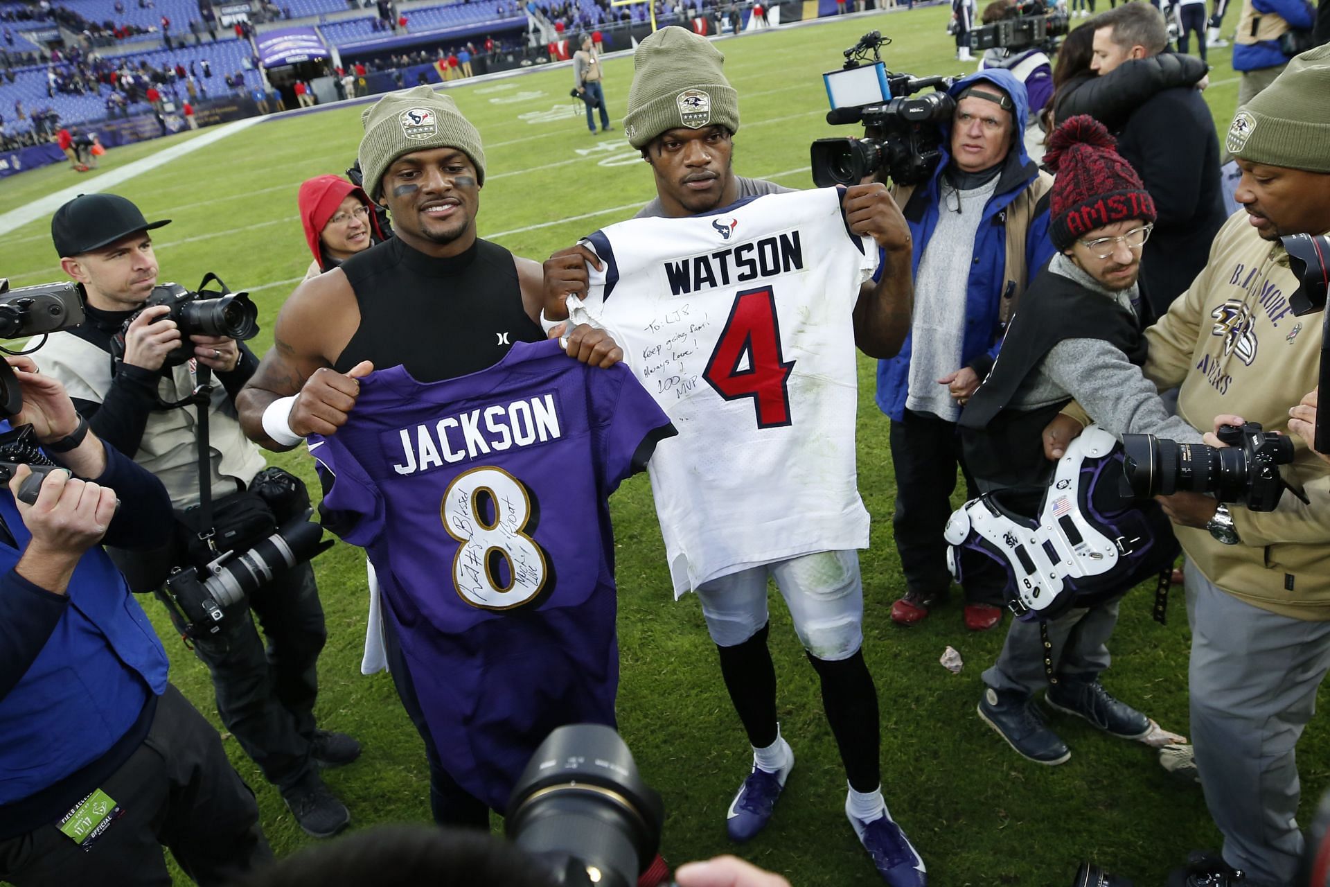 Lamar Jackson Wins Internet With Caring Act at the Pro Bowl Games -  EssentiallySports