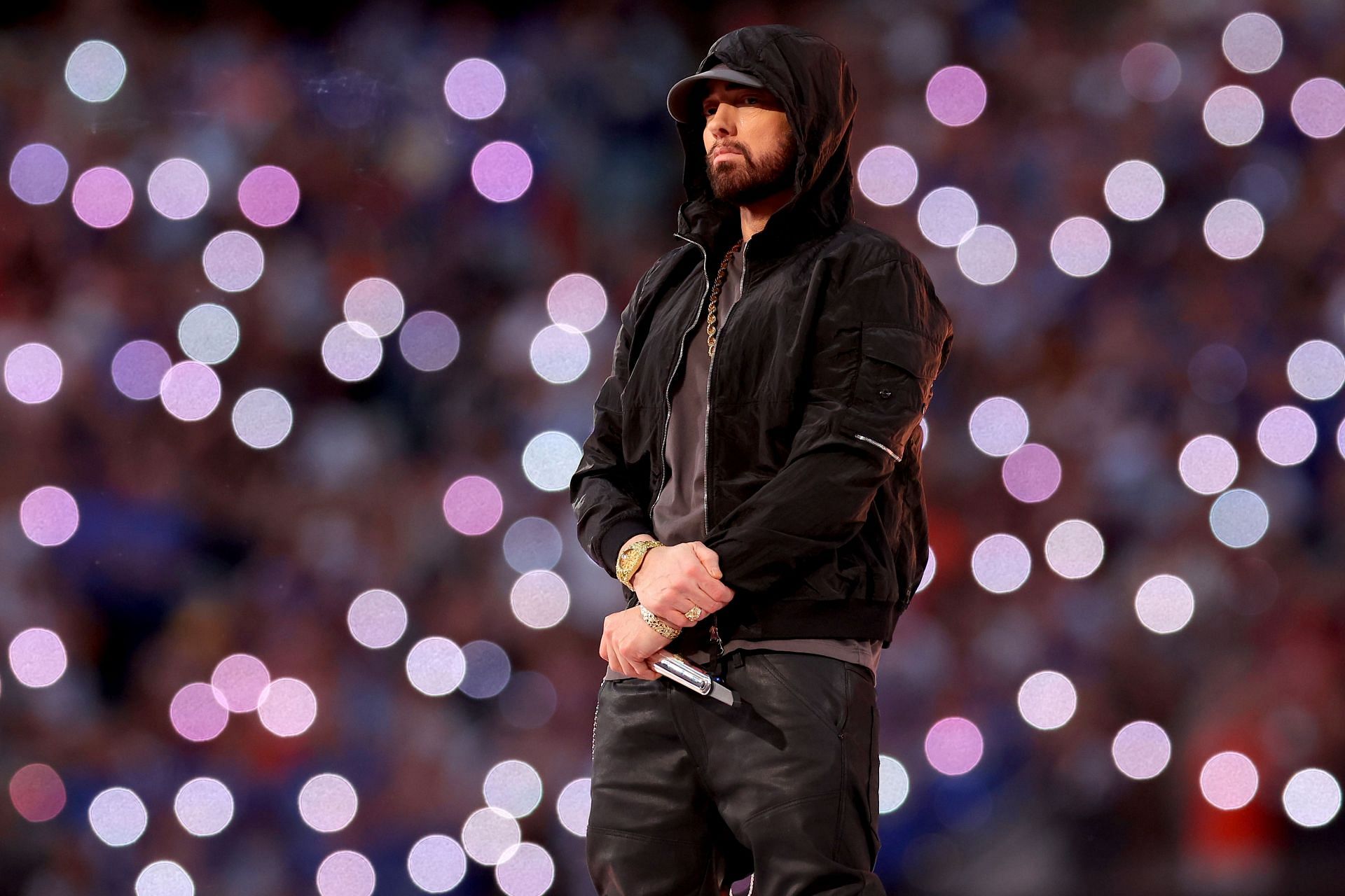 Eminem drops in on Lions practice: 'You guys got a good team this year' 