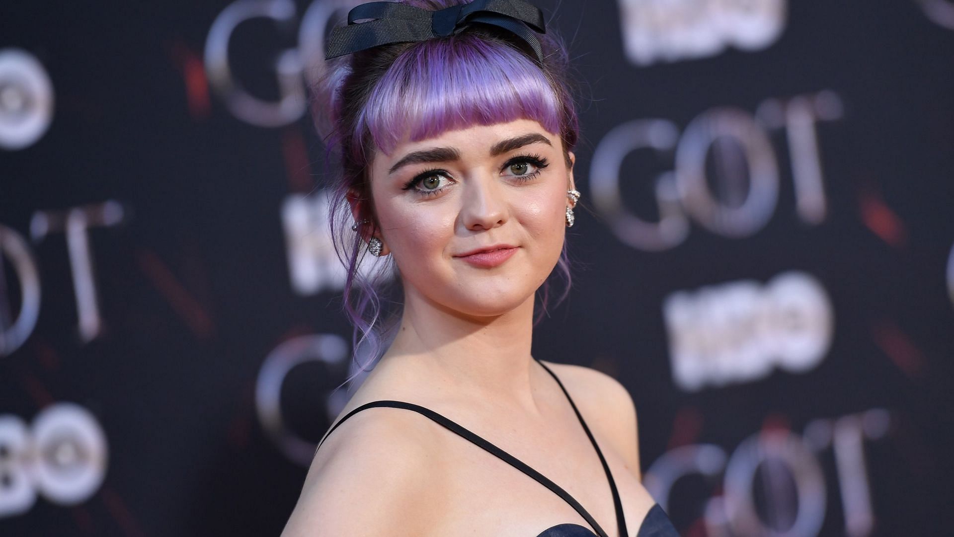 Maisie Williams revealed having mental health issues because of her past experiences. (Image via Angela Weiss/Getty Images)