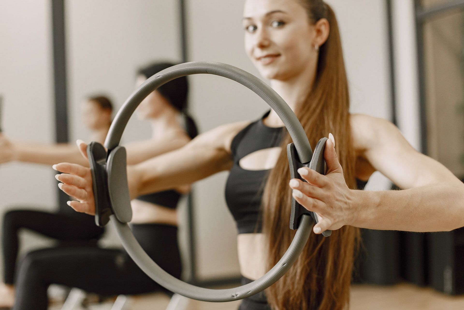 Pilates ring exercises offer full-body benefits. (Photo via Pexels/Gustavo Fring)