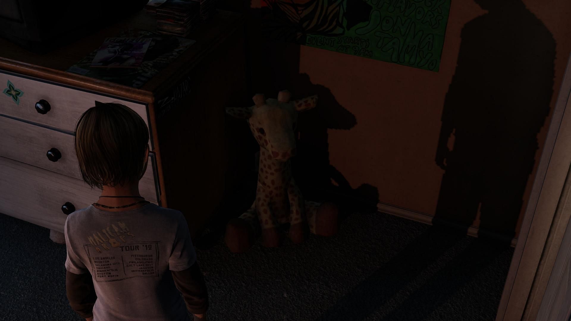 Giraffe plushie in Sarah&#039;s room (Image via Naughty Dog)